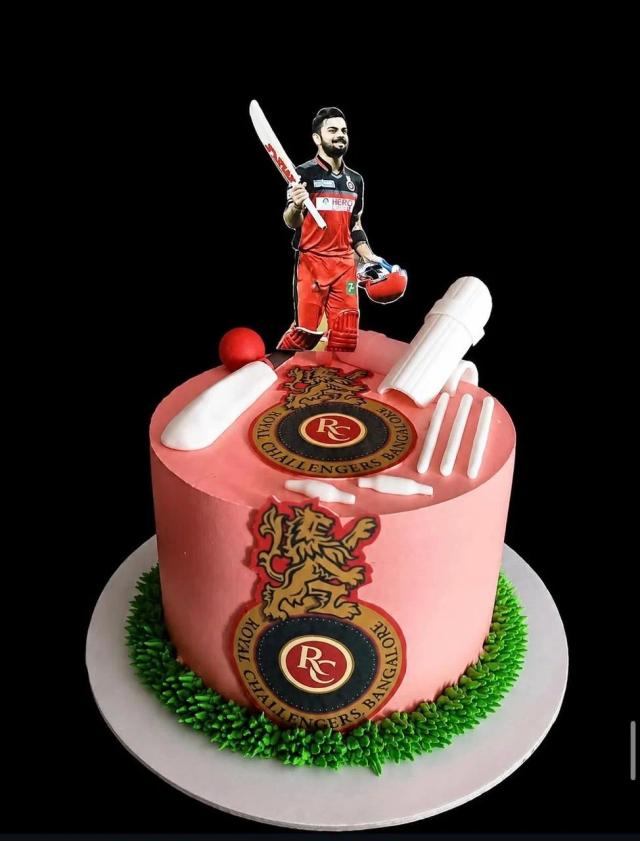 RCB Fan Cake
